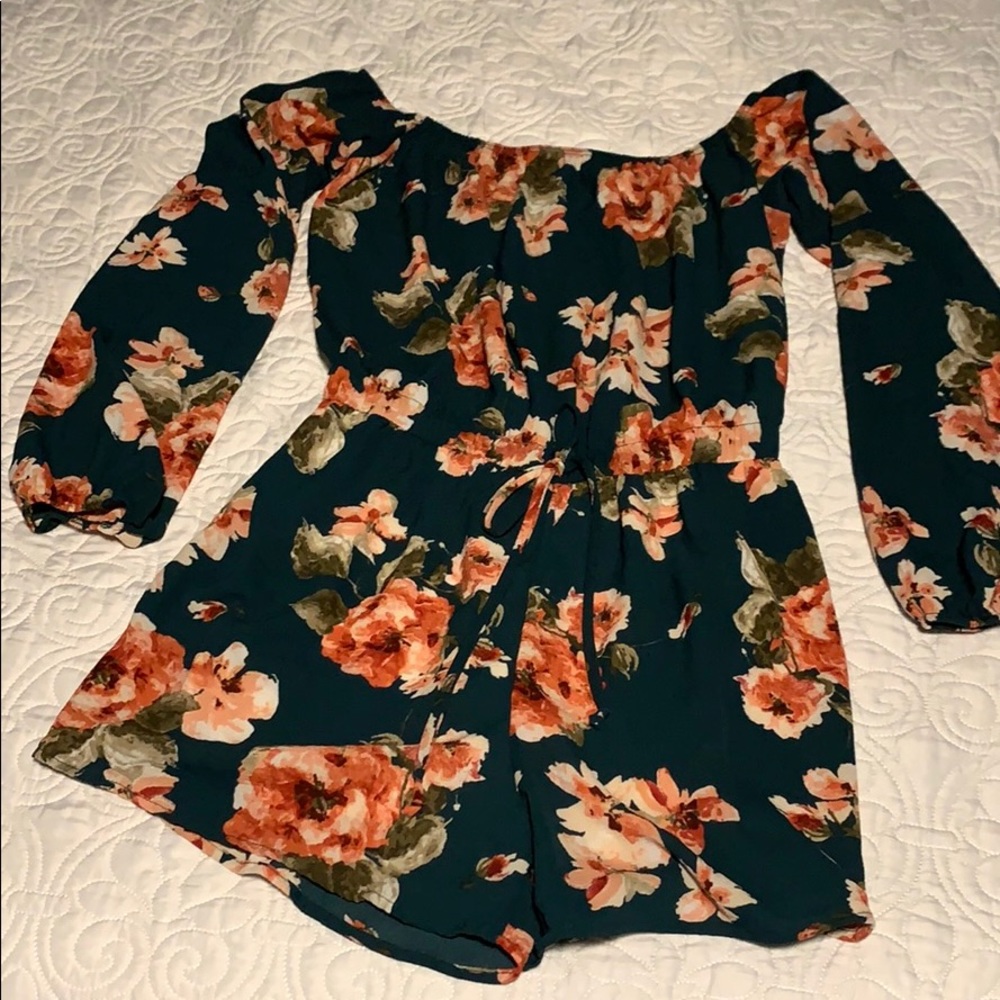 Floral off the shoulder romper size small NWOT